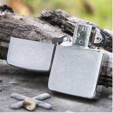 Запальничка Zippo 1941 Replica Brushed Chrome 1941